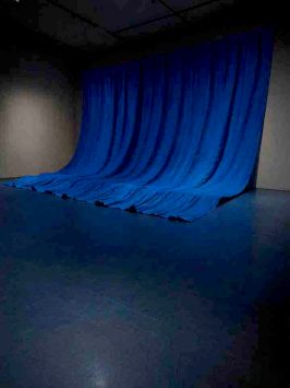 installation textile sous la vague